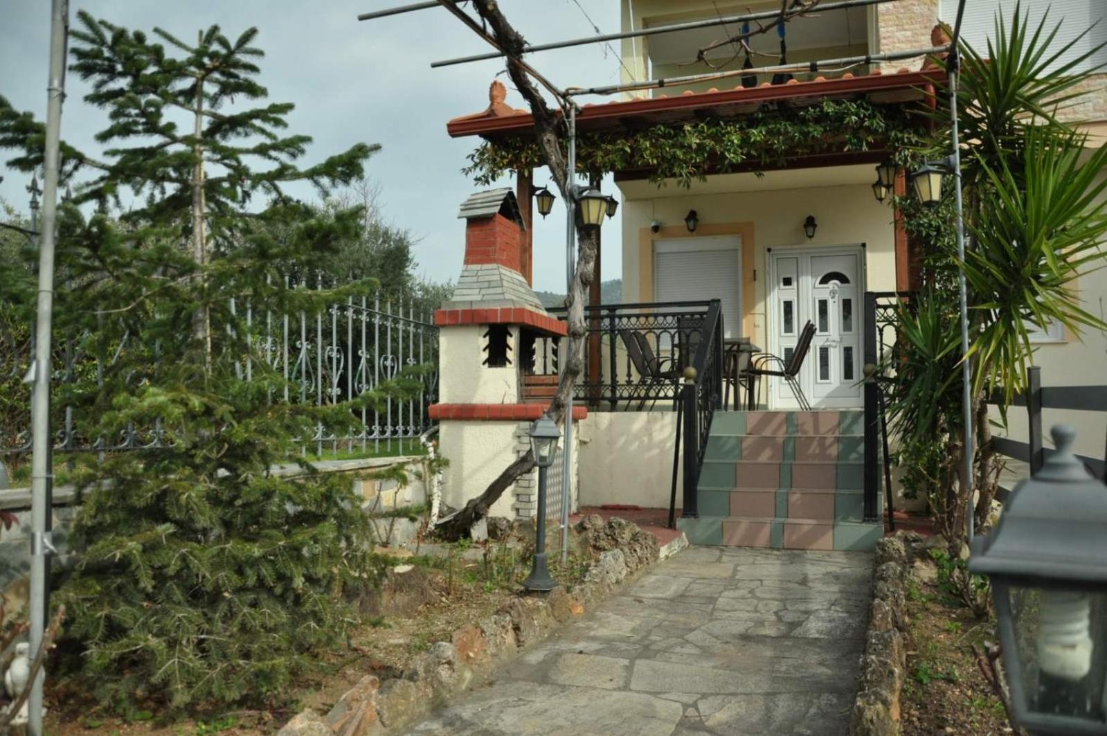 Diomidi's House Holiday home